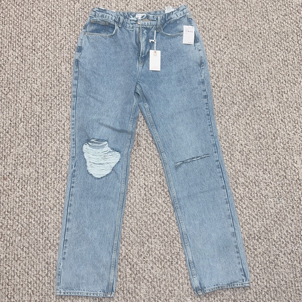 NWT GOOD AMERICAN “GOOD ICONIC” ripped jeans!